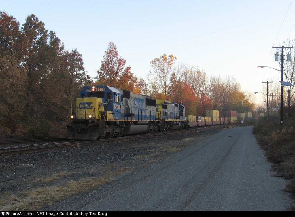 CSX 8708 & 7608